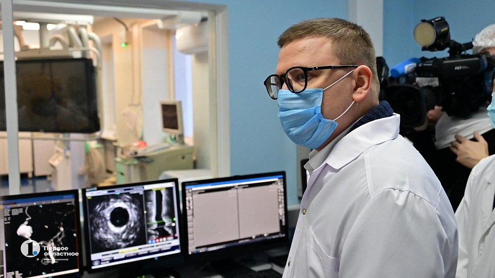 Алексей Текслер осмотрел новый оперблок Челябинской областной больницы