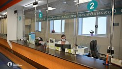 Алексей Текслер осмотрел новый оперблок Челябинской областной больницы