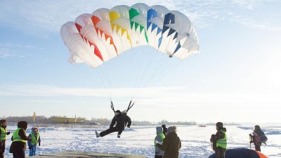 В Челябинске провели соревнования памяти погибших парашютистов
