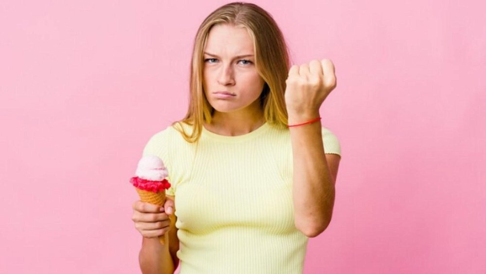 Гневливость приводит к набору лишних килограммов