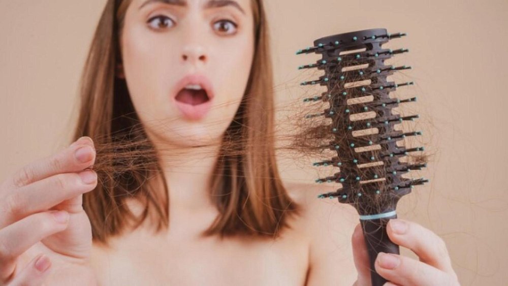 Могут ли шампуни справиться с выпадением волос