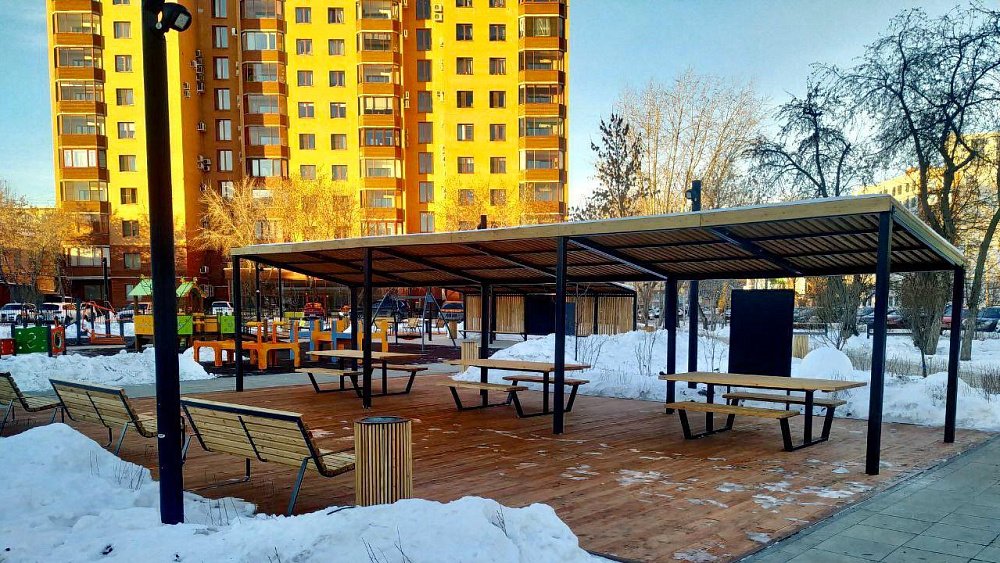 В Челябинске построили первый инклюзивный сквер