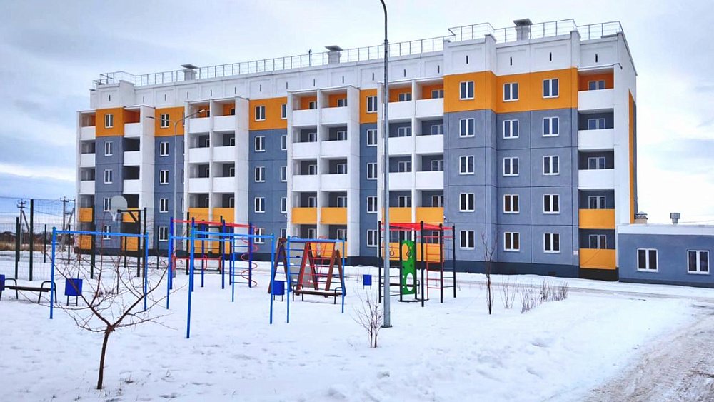 В Челябинской области построили дом для 120 сирот и переселенцев