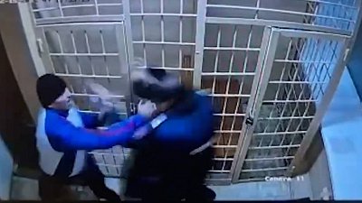 В Челябинской области подсудимый напал на сотрудников полиции