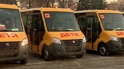 В муниципалитеты Челябинской области отправили 55 новых школьных автобусов
