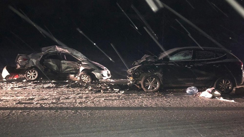 В лобовом ДТП на трассе погибла художница из Снежинска