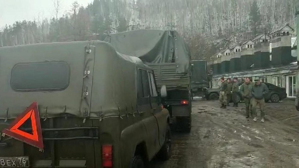 Предприятие из Златоуста отремонтировало для танковой дивизии пять автомобилей