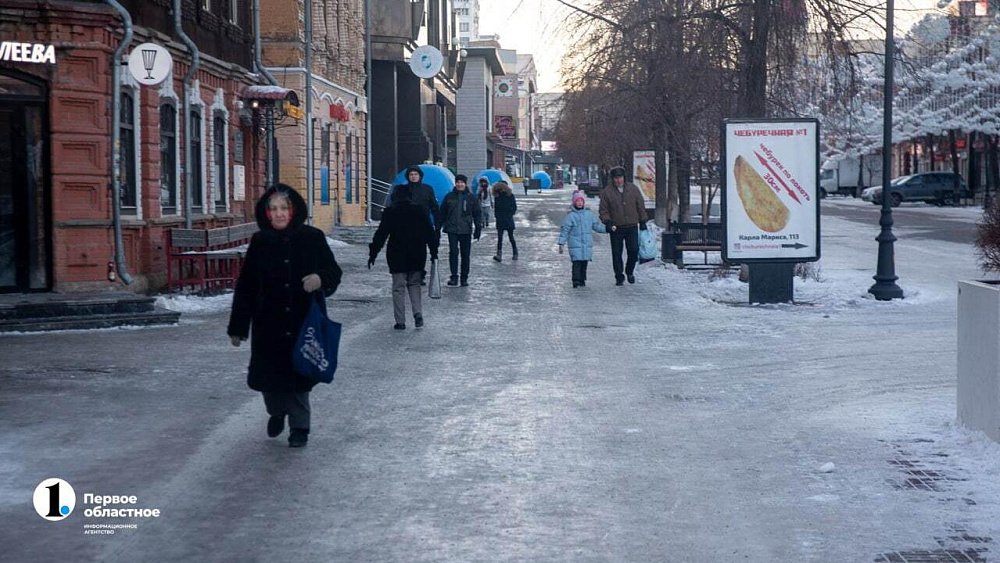Челябинск скользящий: горожане третий день жалуются на гололед