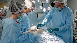 «Была комочком, а теперь человечище!» Челябинские врачи спасли девочку, весившую полкило