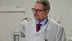 «Была комочком, а теперь человечище!» Челябинские врачи спасли девочку, весившую полкило