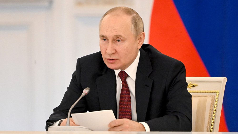 Владимир Путин присвоил семерым жителям Челябинской области госнаграды