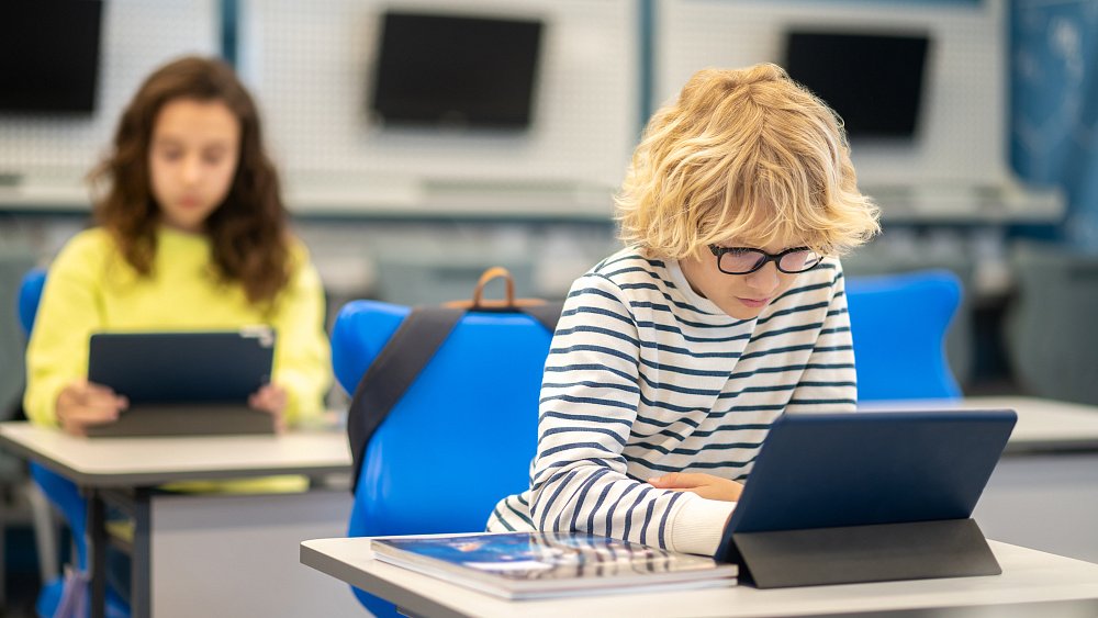 Челябинские школьники открывают «Код будущего»