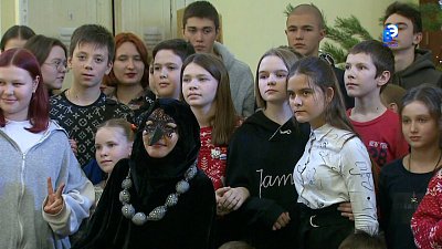 Юных гостей Миасса поздравили с Новым Годом