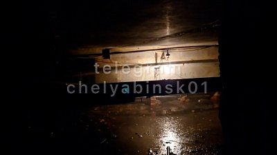 В Челябинске местные жители жалуются на потоп в подвале многоквартирного дома