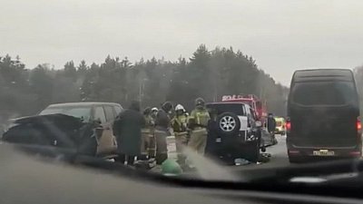 Между Миассом и Златоустом на трассе разорвало автомобиль