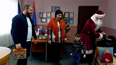 Дети получили подарки из Челябинска