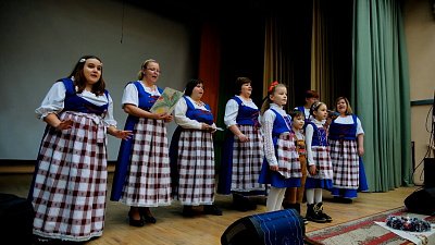 В поисках уральских самоцветов: свет Рождества и вековые традиции российских немцев