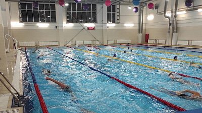 В челябинском бассейне «Строитель» открыли новую ванну с 25‑метровыми плавательными дорожками