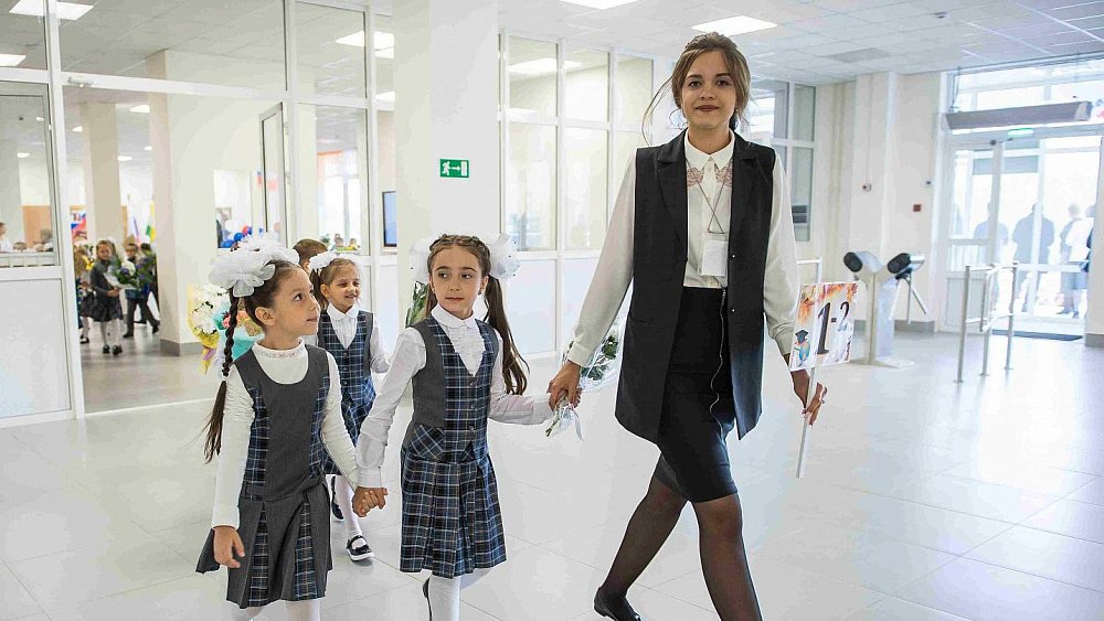 Педагогам Кыштыма поднимут оклады после жалобы губернатору Текслеру