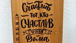 В Челябинской области мастерица дарит вторую жизнь выброшенным новогодним елкам
