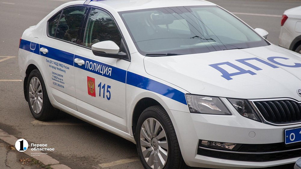 В Челябинске автомобиль вылетел с моста