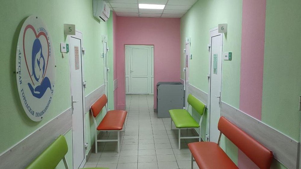 В Челябинске завершили капитальный ремонт детской поликлиники № 6