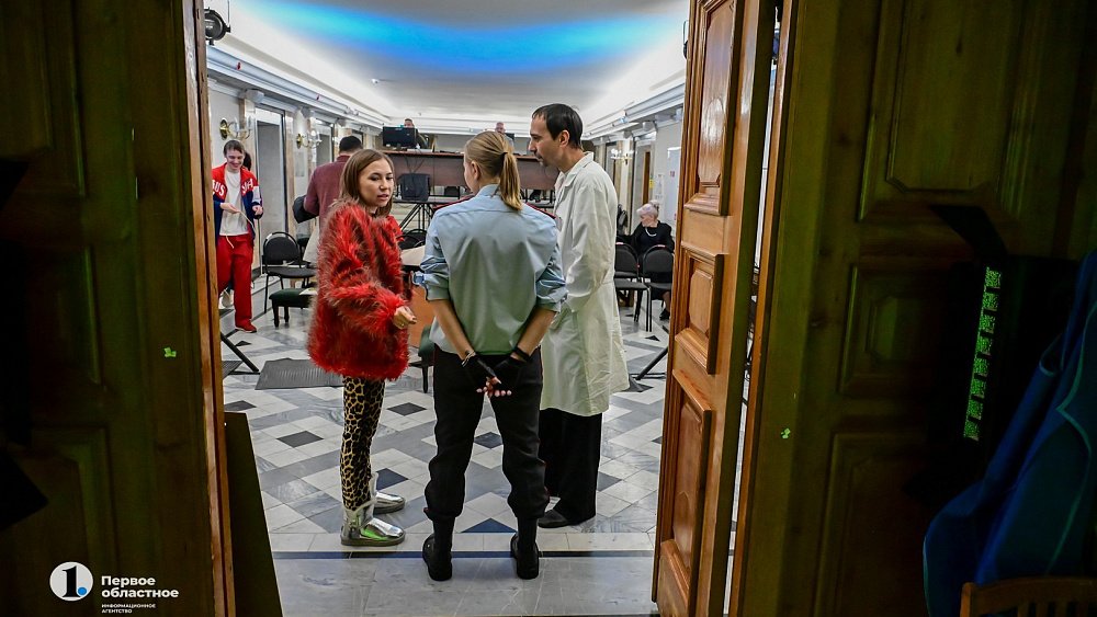 Режиссер из Казани ставит спектакль в фойе Молодежного театра. За пять дней