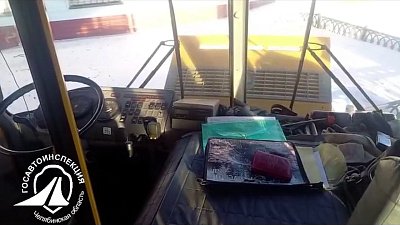 В Кунашаке сотрудники Госавтоинспекции остановили ПАЗ с поддельными номерами