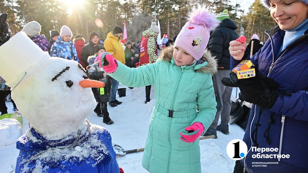 В Челябинске завершилась благотворительная акция «Снеговики-добряки»