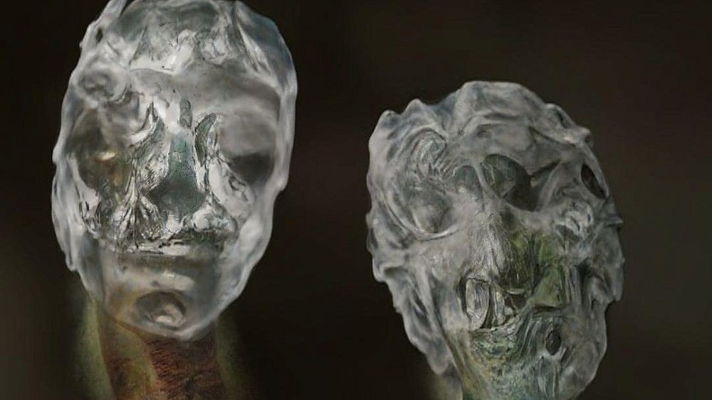 В номере челябинского отеля откроют выставку-детектив «Хочу к мамочке»