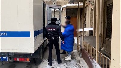 В Магнитогорске задержали двух девушек, забравших у пенсионерок 740 тысяч рублей