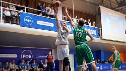 Баскетбольный клуб «Челбаскет» одержал пятую победу подряд и поднялся на вторую строчку в Высшей лиге