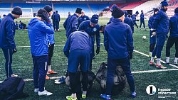 Футболисты «Челябинска» провели открытую тренировку после двухмесячного отпуска