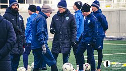 Футболисты «Челябинска» провели открытую тренировку после двухмесячного отпуска