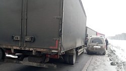 На трассе в Челябинской области ввели реверсивное движение из‑за ДТП с шестью машинами