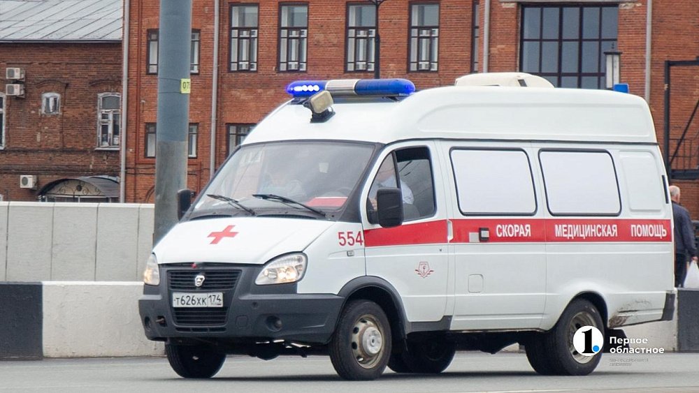 На северо-западе Челябинска мужчина выпал с балкона 12‑го этажа