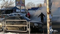 В Челябинске на ходу загорелся автомобиль