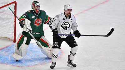 Хоккеисты «Трактора» с разгромным счетом проиграли «Ак Барсу» в чемпионате КХЛ