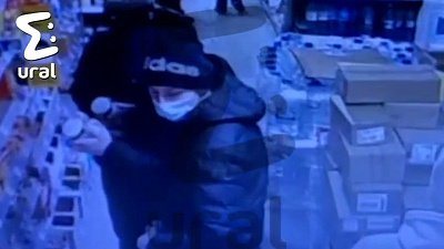 В Челябинске неизвестные украли шоколада на 16 тысяч рублей