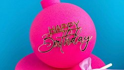 «Это физически сложно»: семейная пара из Снежинска освоила секреты кондитерского дела