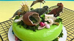 «Это физически сложно»: семейная пара из Снежинска освоила секреты кондитерского дела