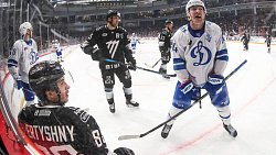 Хоккеисты «Трактора» одержали волевую победу над московским «Динамо» в чемпионате КХЛ