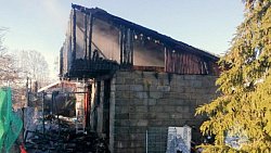 Женщина погибла при пожаре в частном доме в Челябинской области