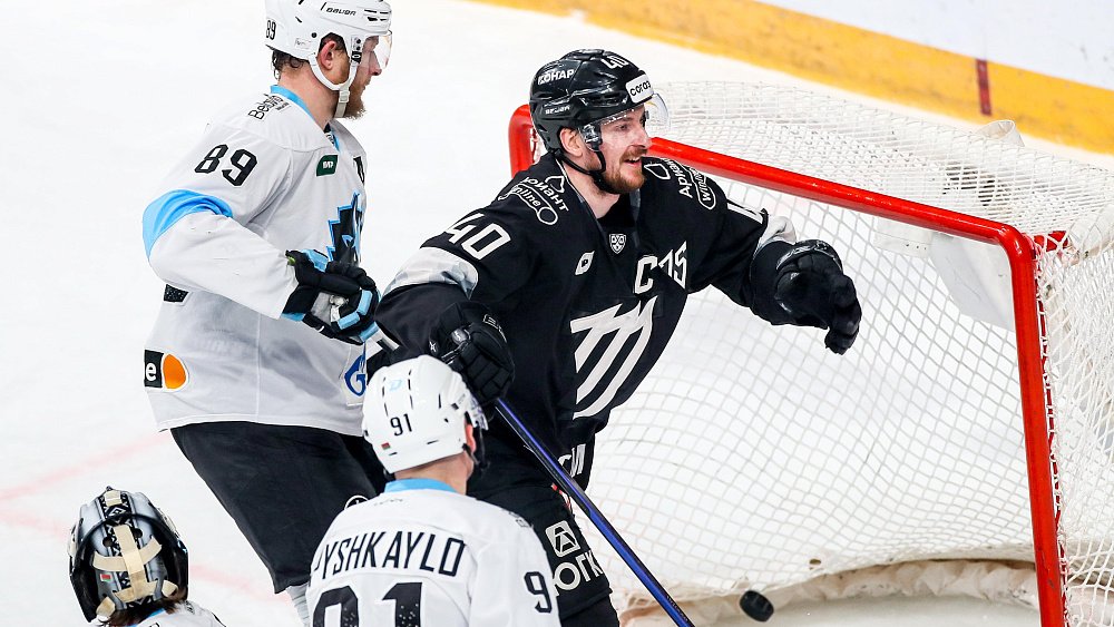 Дубль Калинина помог «Трактору» одержать победу над минским «Динамо» в чемпионате КХЛ