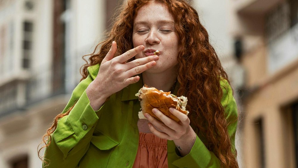 Плохое пережевывание пищи обернется воспалением кишечника