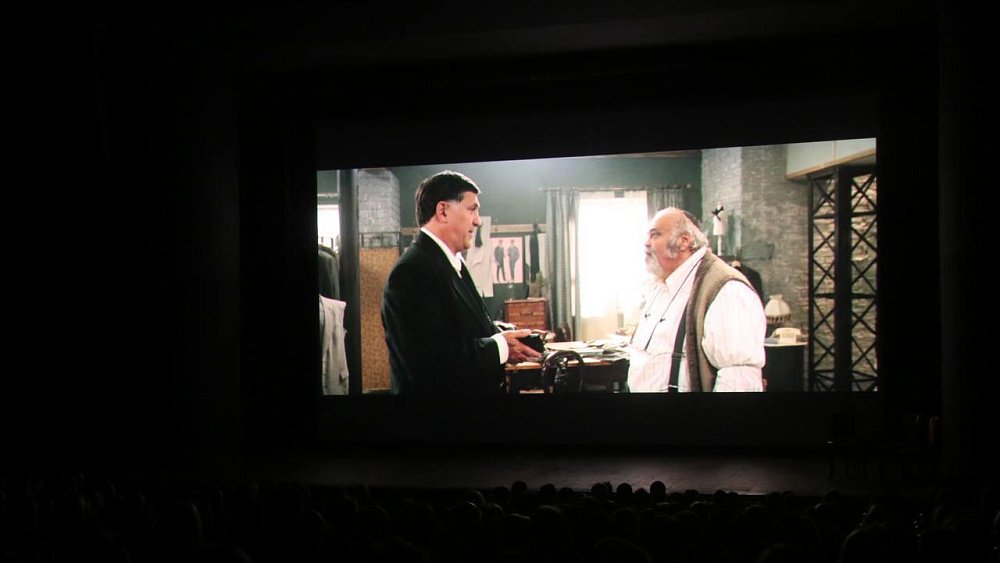 В Магнитогорске прошел предпремьерный показ фильма «Портной из Бруклина»