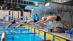 Александр Попов открыл всероссийские соревнования по плаванию в Челябинске