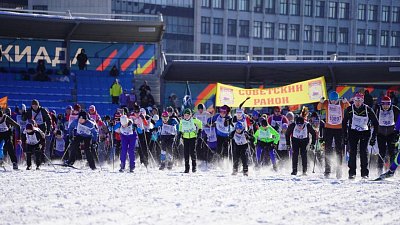 Более 5 тысяч челябинцев вышли на старт «Лыжни России — 2023»