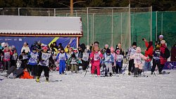Более 5 тысяч челябинцев вышли на старт «Лыжни России — 2023»