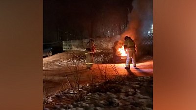 В Миассе сгорел припаркованный автомобиль